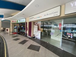 Elias Mall (D18), Retail #597352331